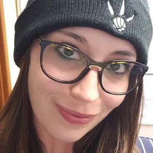 Meet your Posher, Vanessa